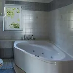 Marija With Pool & Garden & Amazing Sea View וילה *