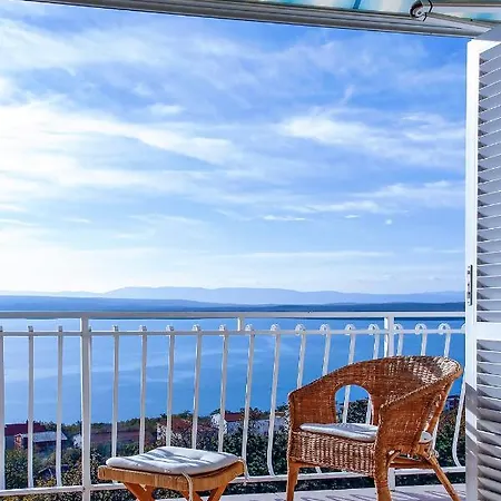 Vila Marija With Pool & Garden & Amazing Sea View Dramalj