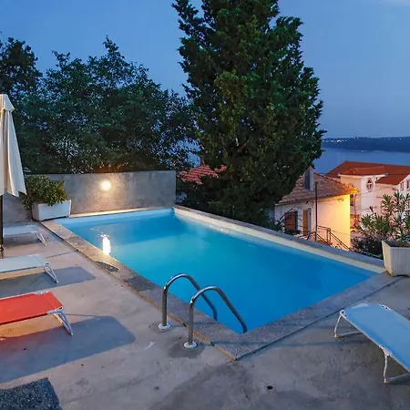 Marija With Pool & Garden & Amazing Sea View 德拉马利